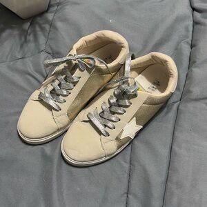 👟 Sneakers- casual/fashion